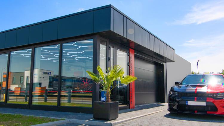 Kundencenter - Racing Logistic, gewerblicher Pavillon 108 m2 – 1